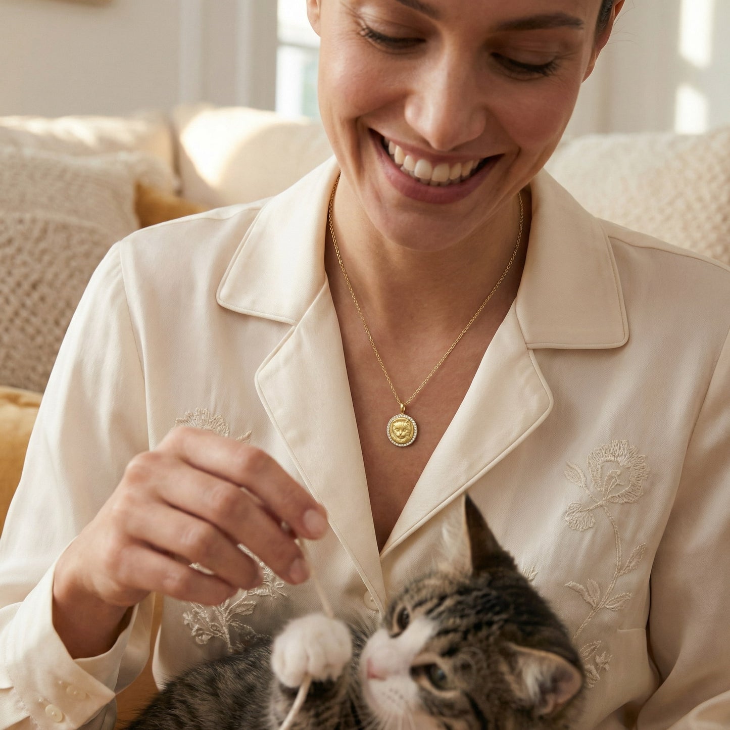 18K Gold Plated Round MemoraCarve Necklace