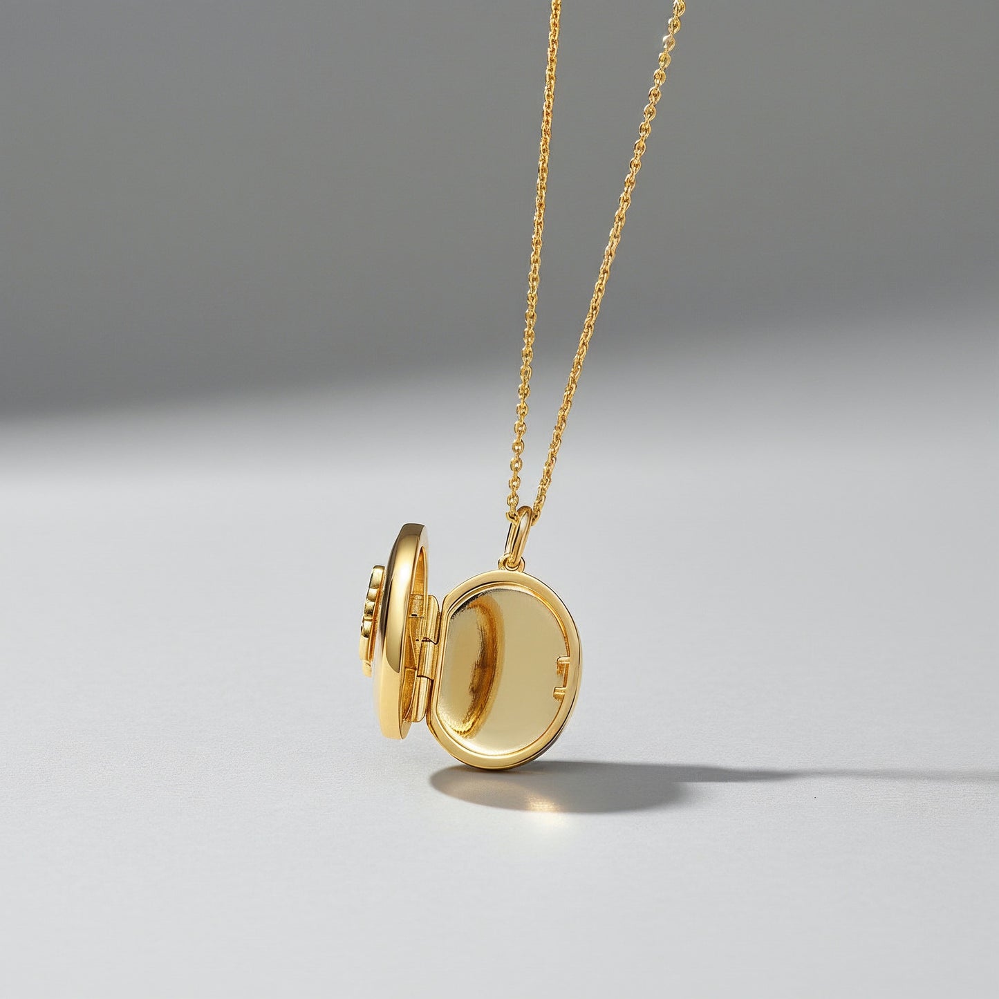 18K Gold Plated Papilio Whisper Locket SN007G